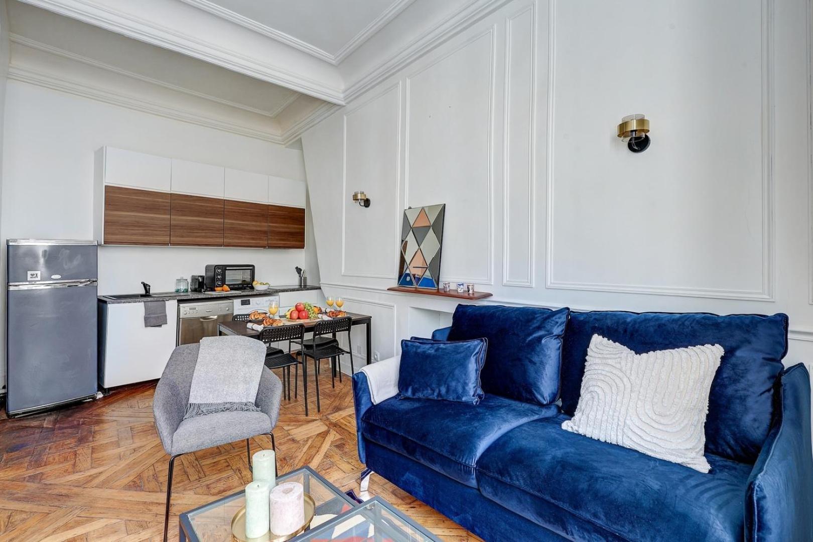 Bnbnook - Parisian Charm: 1br In Le Marais Apartment