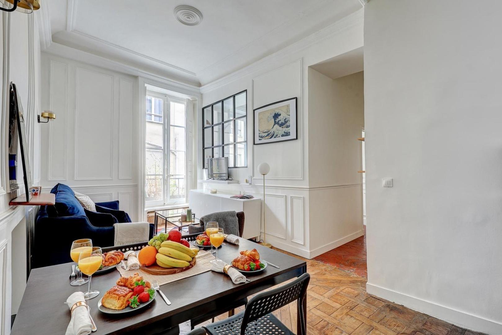 Bnbnook - Parisian Charm: 1br In Le Marais