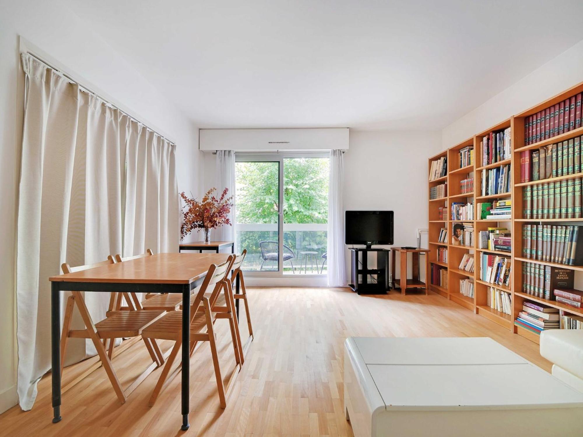 Cosy With Balcony- 3br 5p- Tour-eiffel Apartment
