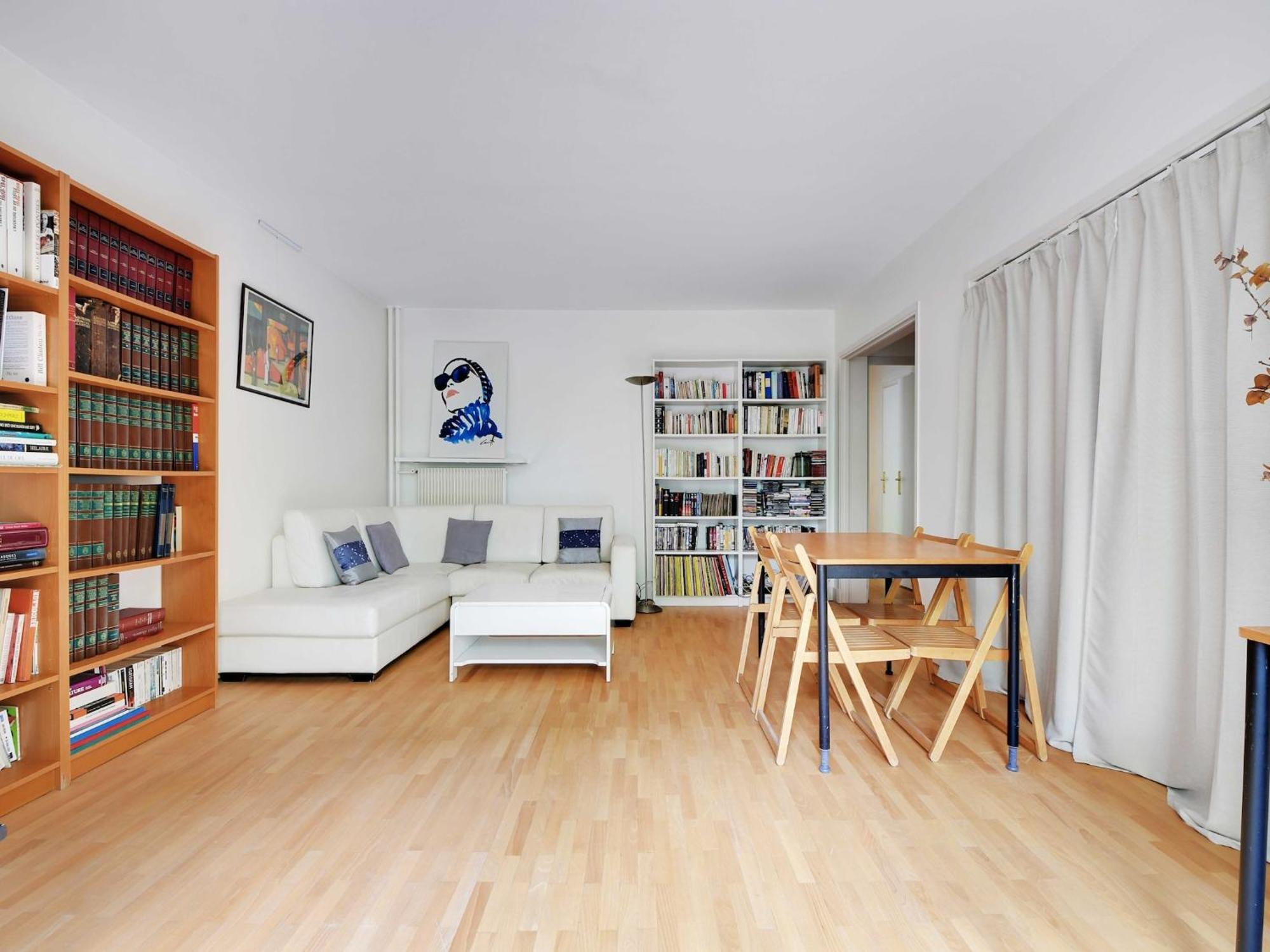 Apartment Cosy With Balcony- 3br 5p- Tour-eiffel