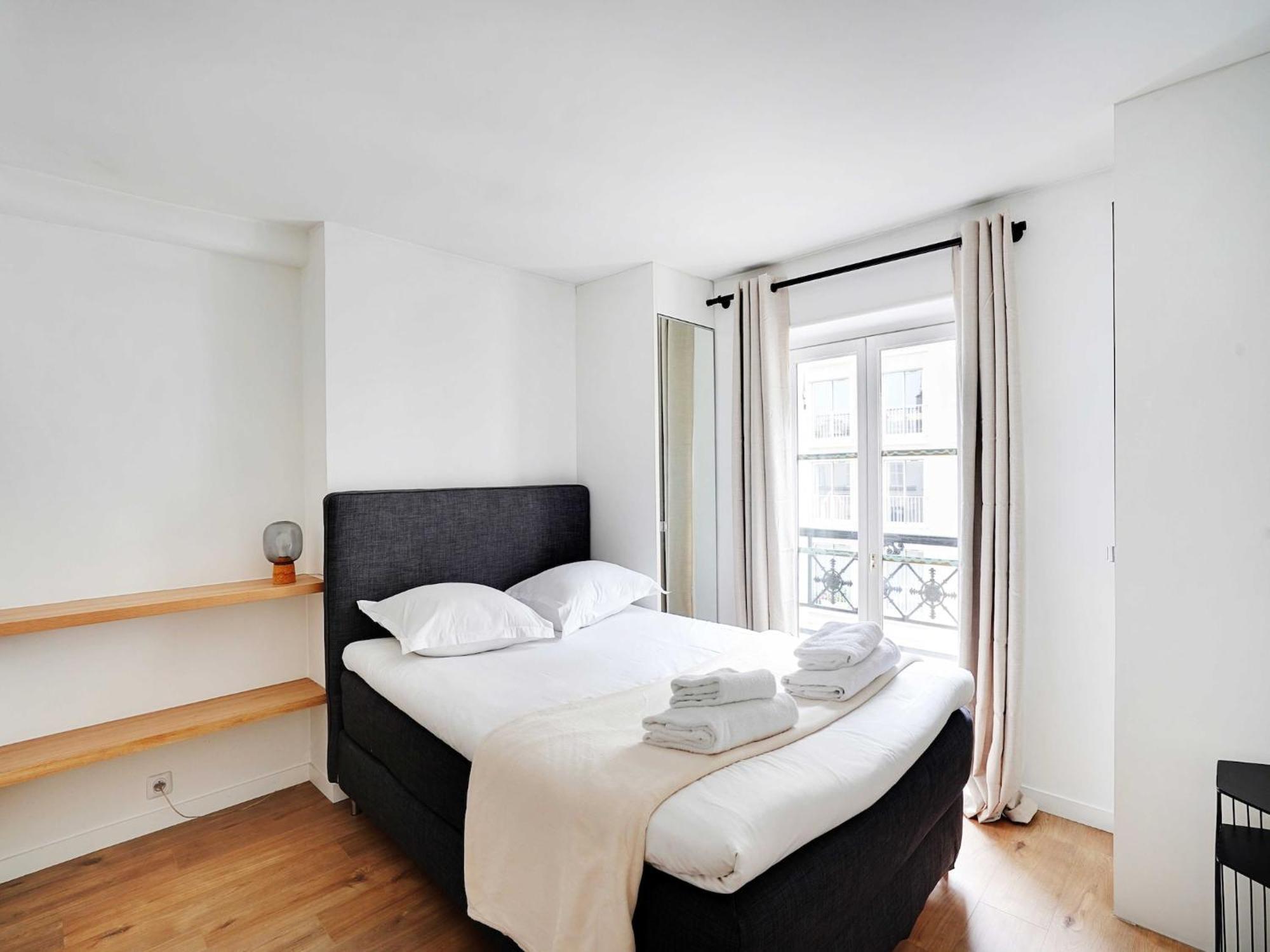 Peaceful - 2br 4p-tour Eiffel Apartment