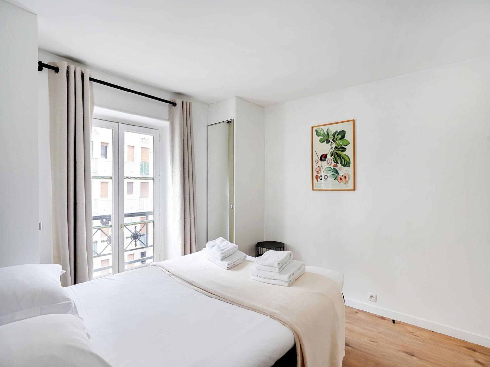 Peaceful - 2br 4p-tour Eiffel Apartment *