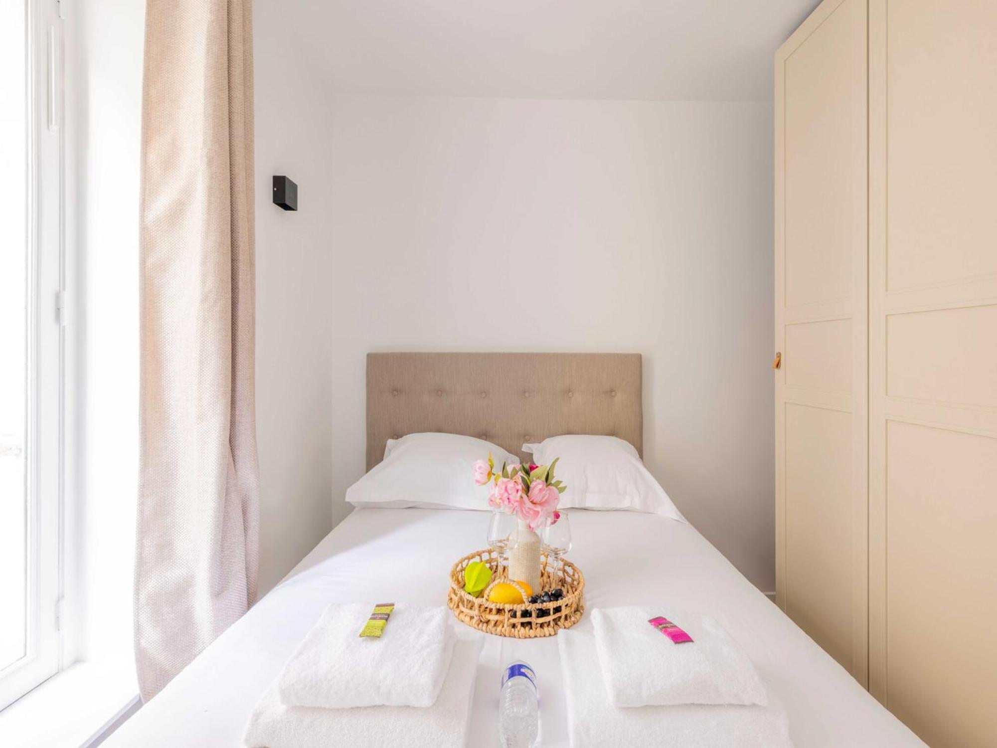 Charming Near Invalides - Mobility Lease Apartment Paris