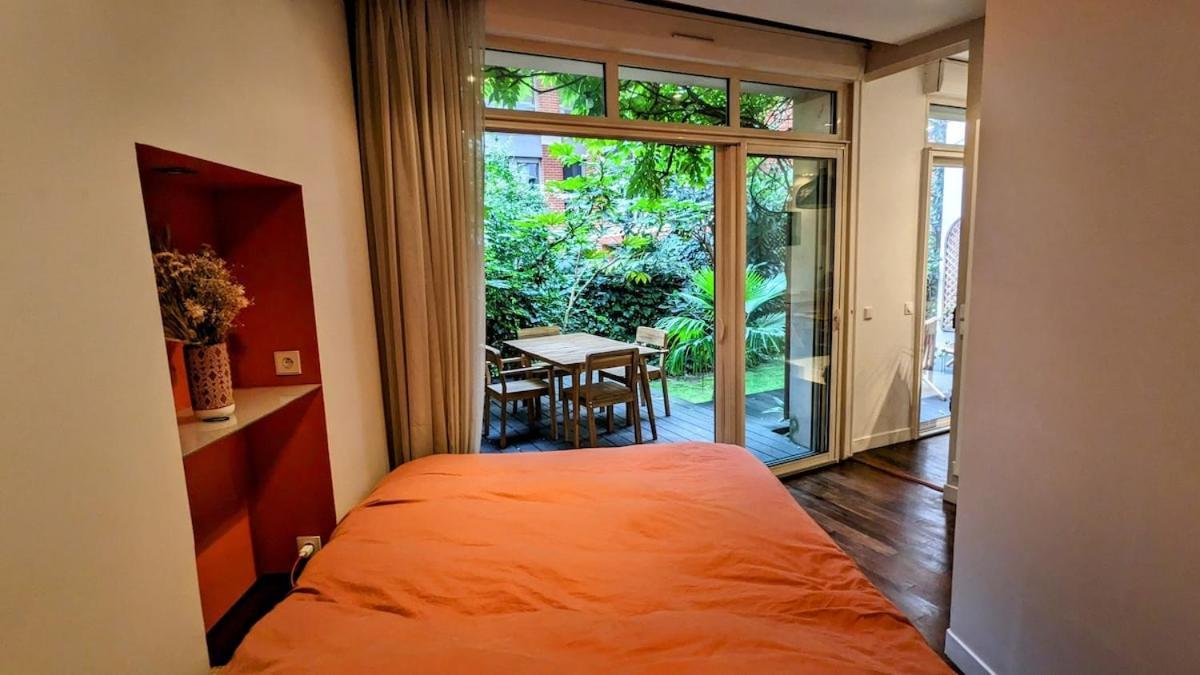 Beautiful With Private Garden Paris
