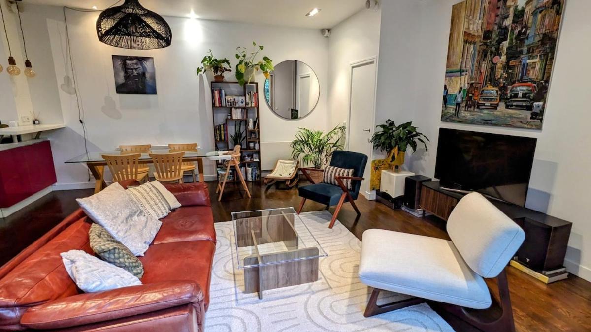 Beautiful With Private Garden Apartment