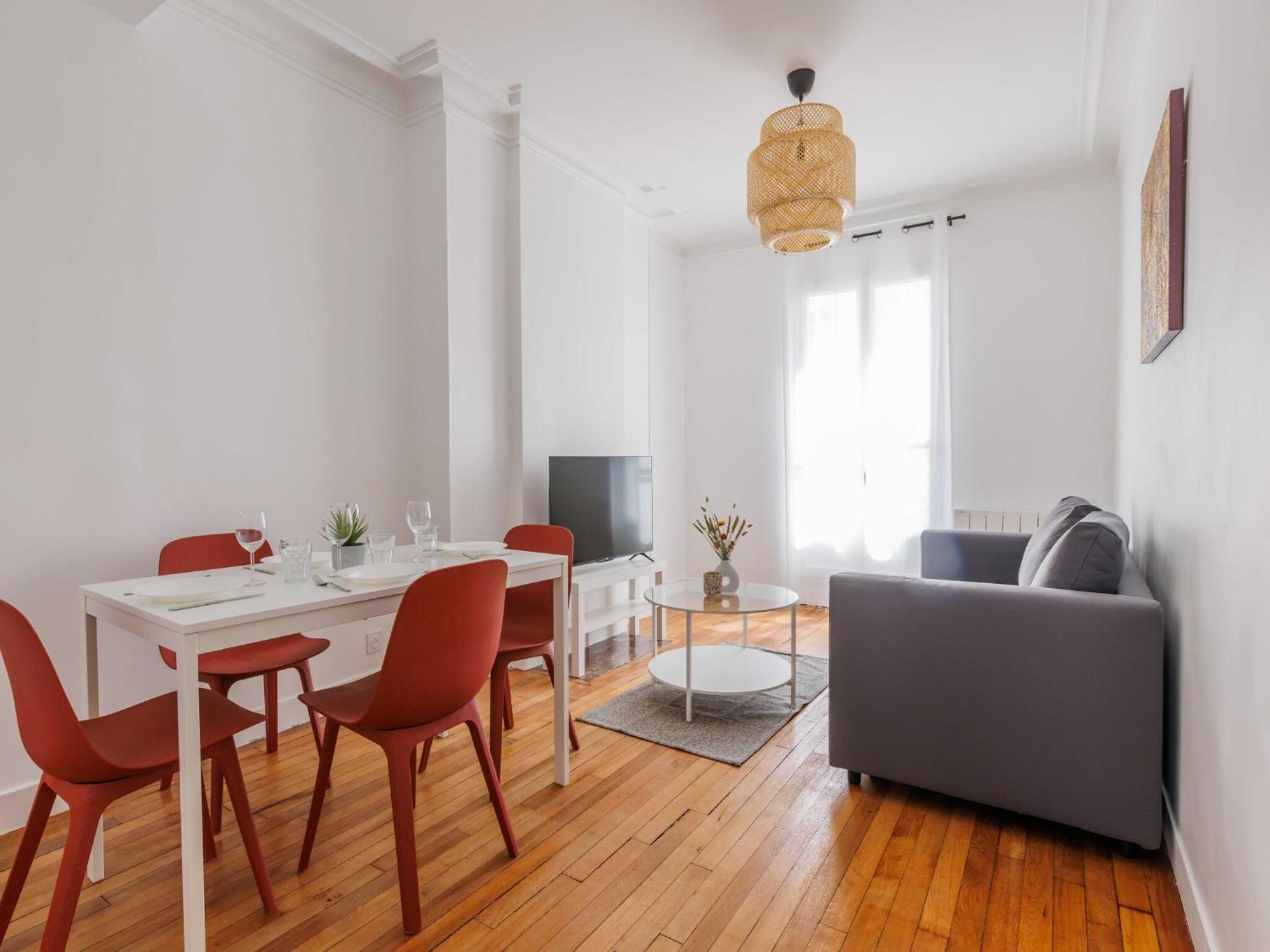 Apartment Appt 1 Bdr 2p Proche Buttes Chaumont