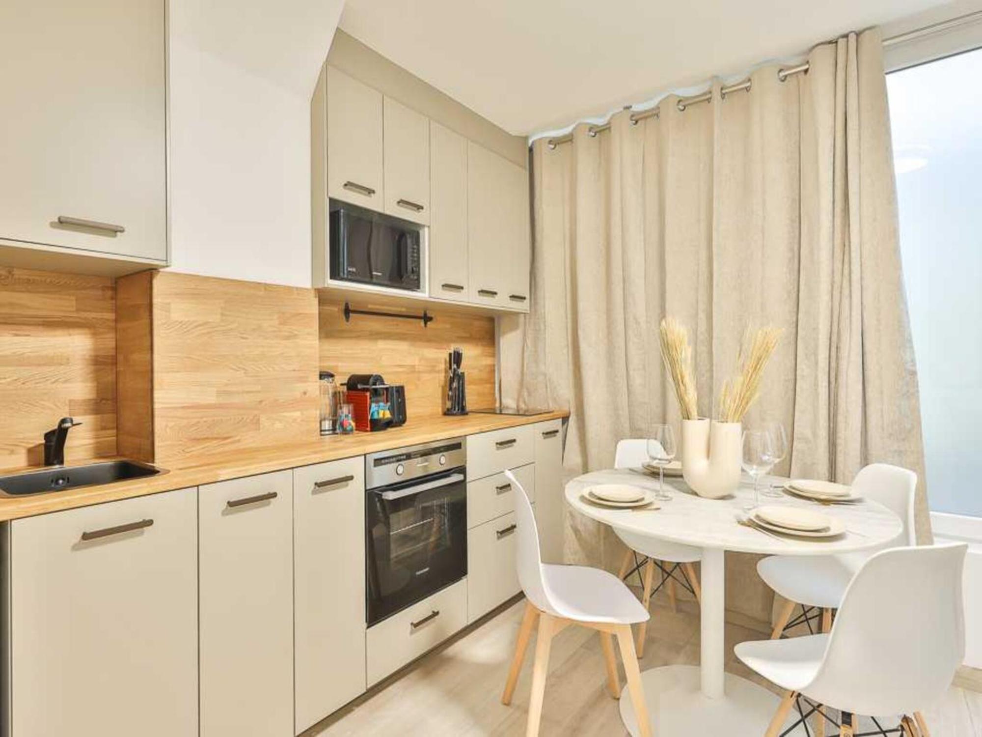 Newly Renovated Canal De L'ourq Apartamento *