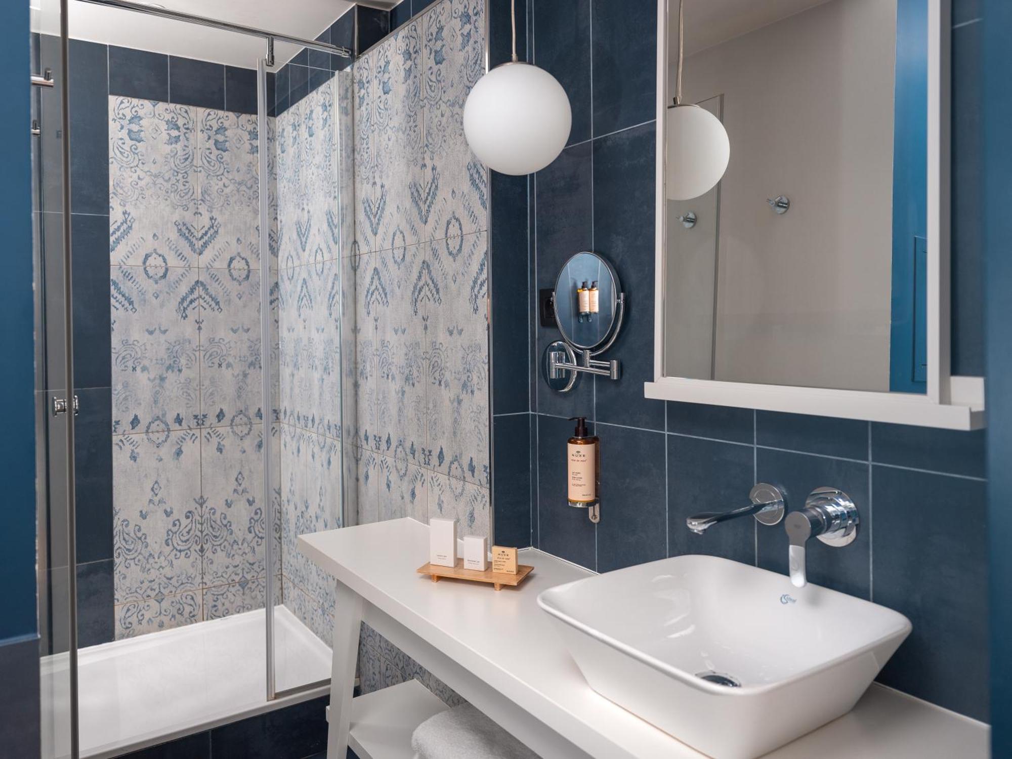 Belleval 4* Paris