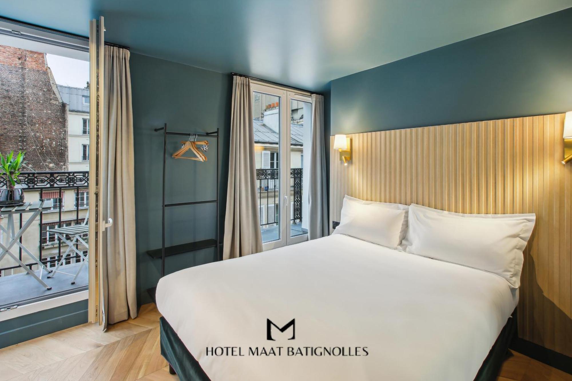 Maat Batignolles Hotel *