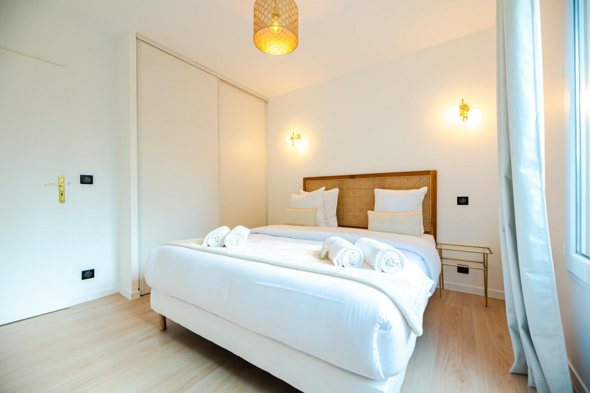 Cia - Flat With Balcony In East Paris, Buttes Chaumont Paris