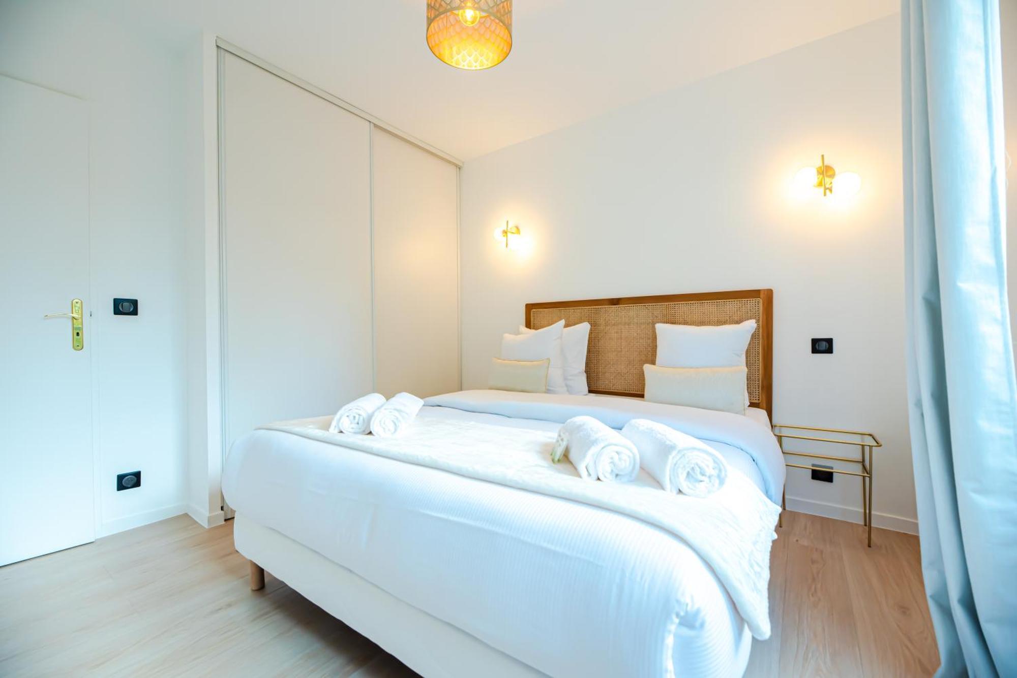 Apartment Cia - Flat With Balcony In East Paris, Buttes Chaumont *