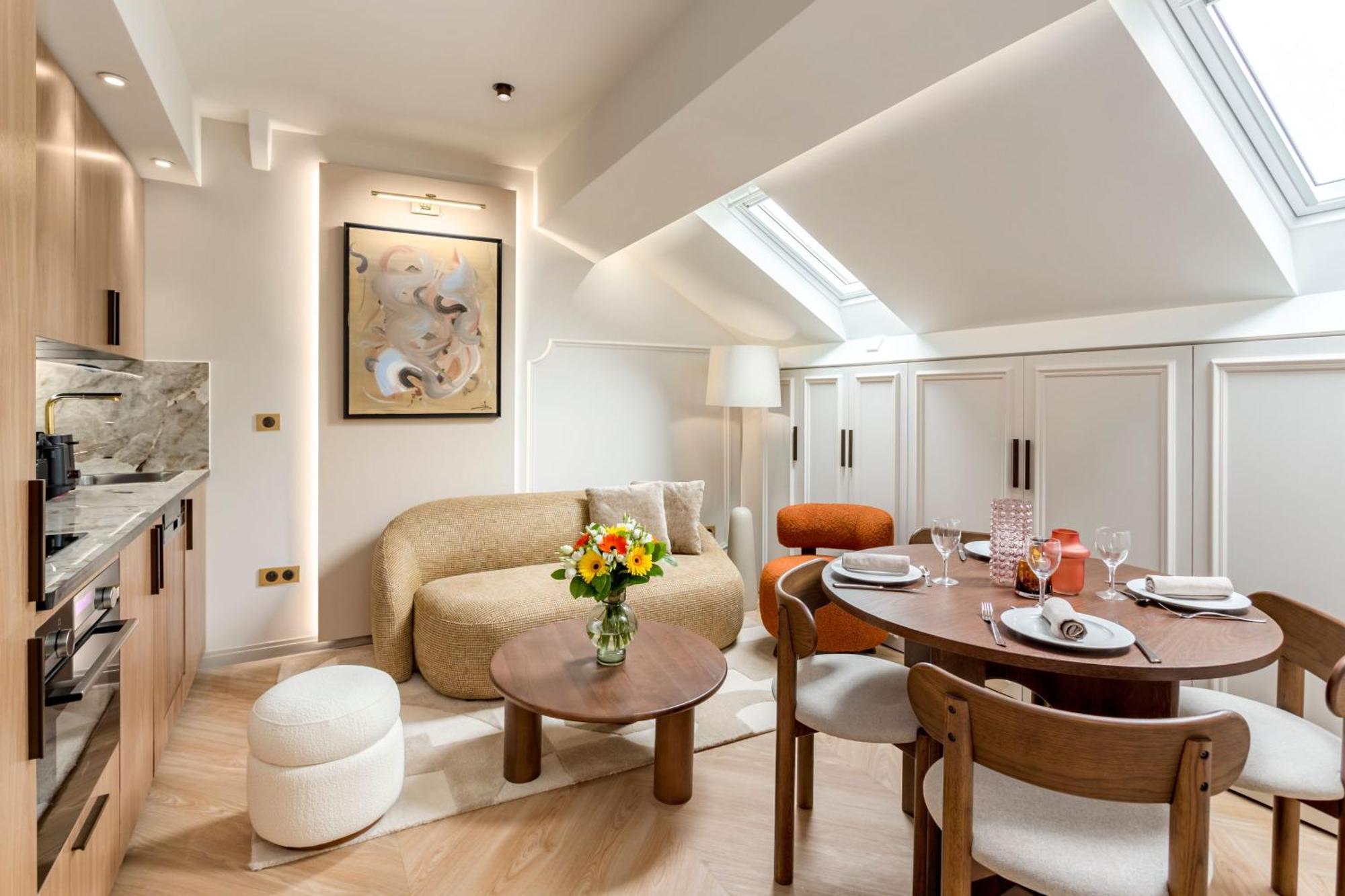 Merveil - Luxury - Champs Elysees - St Cyr I Apartment