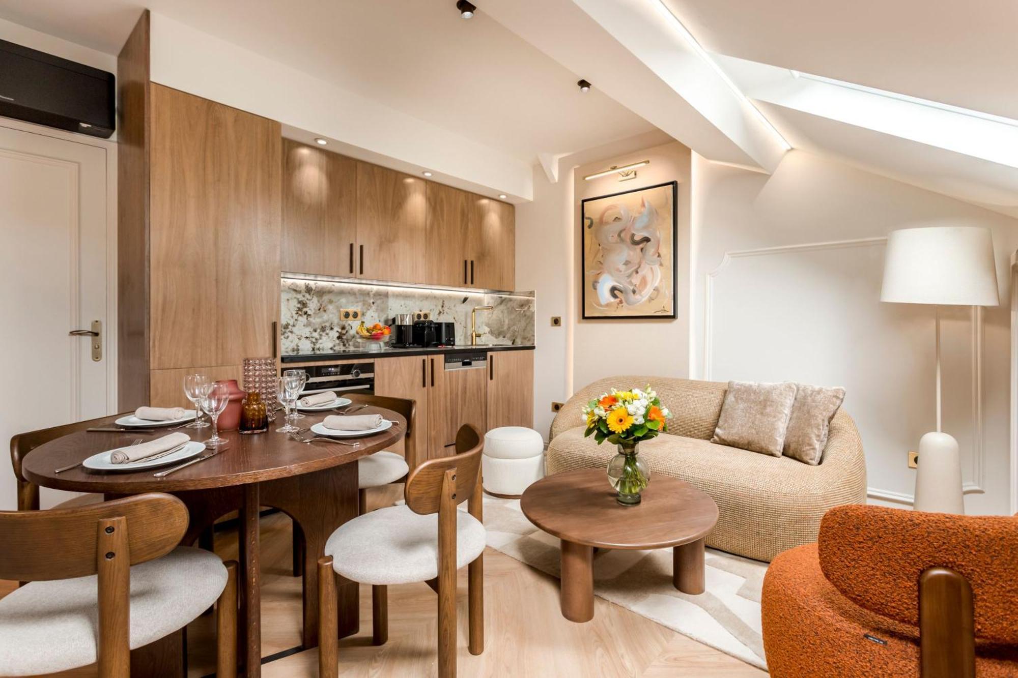 Apartment Merveil - Luxury - Champs Elysees - St Cyr I Paris