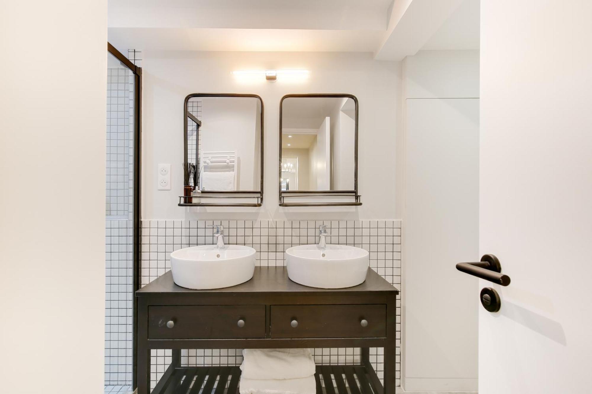 Apartamento Explore Local Bakeries From A Boho Artist Loft Paris