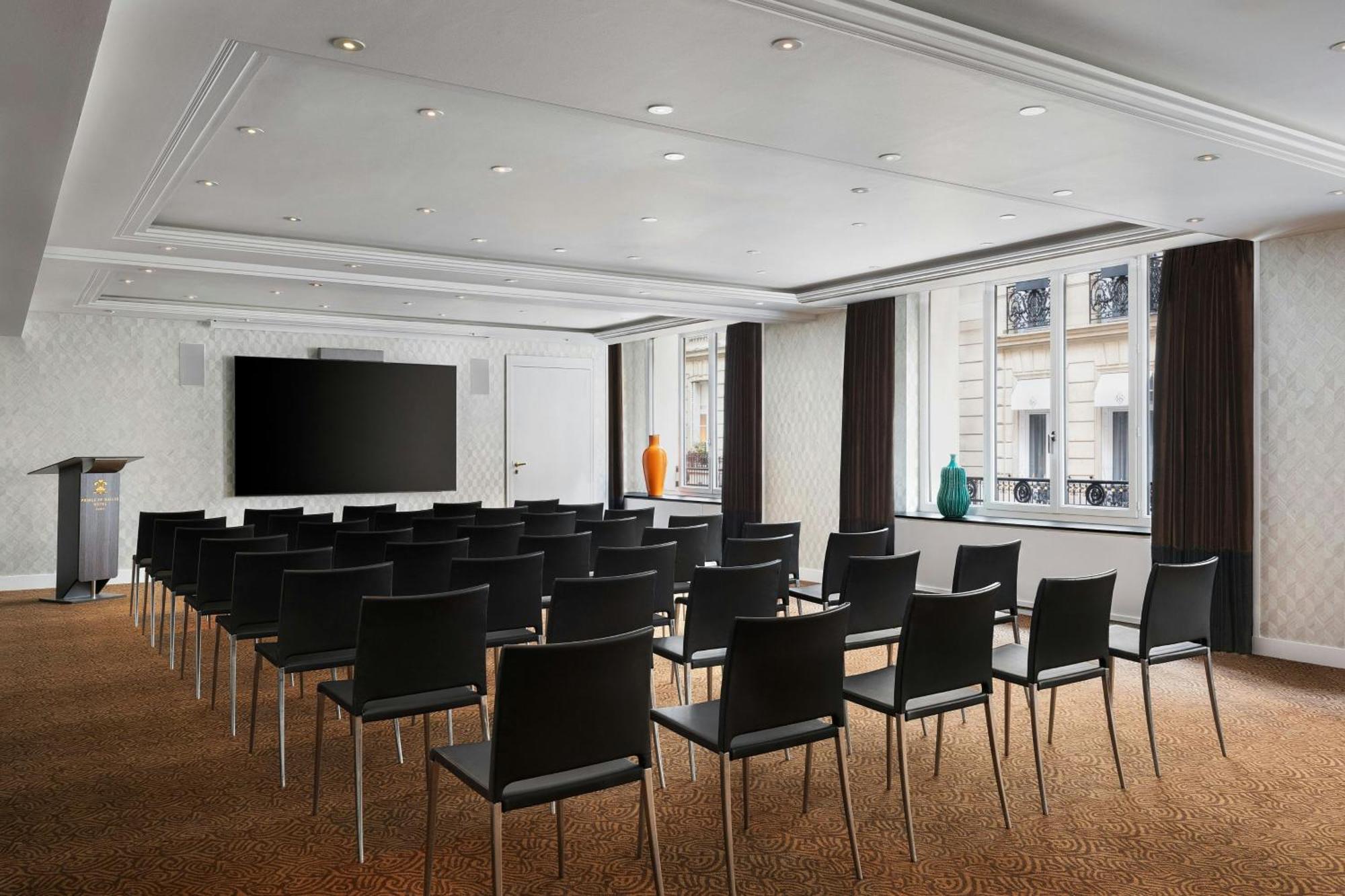 Prince De Galles, A Luxury Collection Hotel, Hotel Paris
