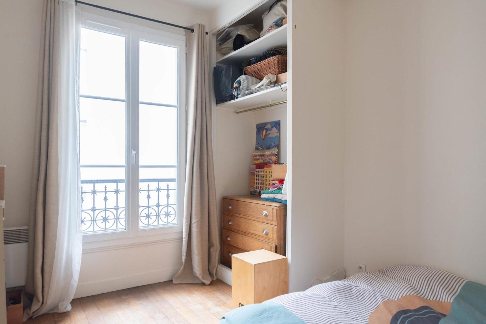 Apartment T2 For 3 Near The Park Of Buttes-chaumont Paris
