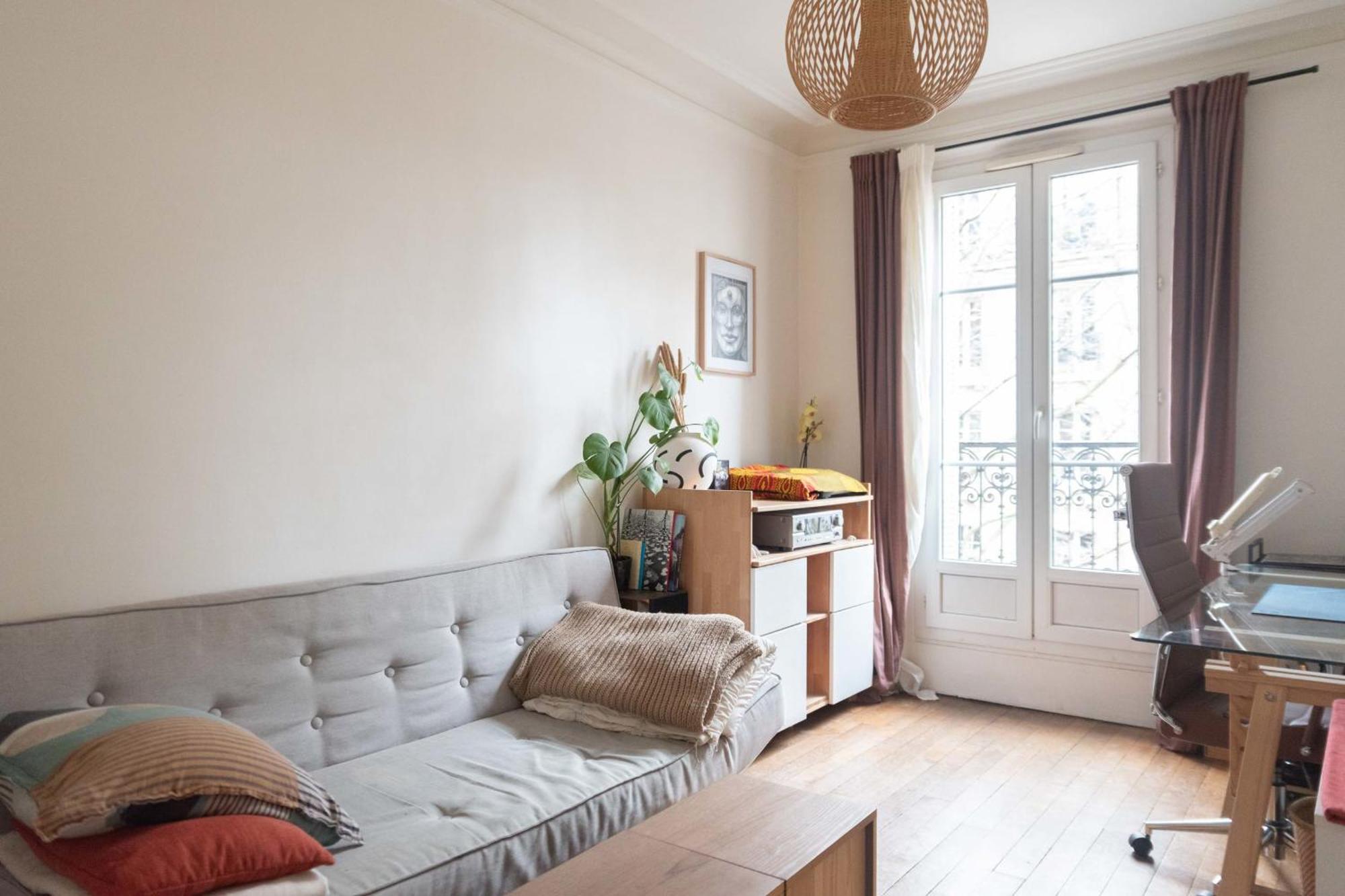 T2 For 3 Near The Park Of Buttes-chaumont Apartment