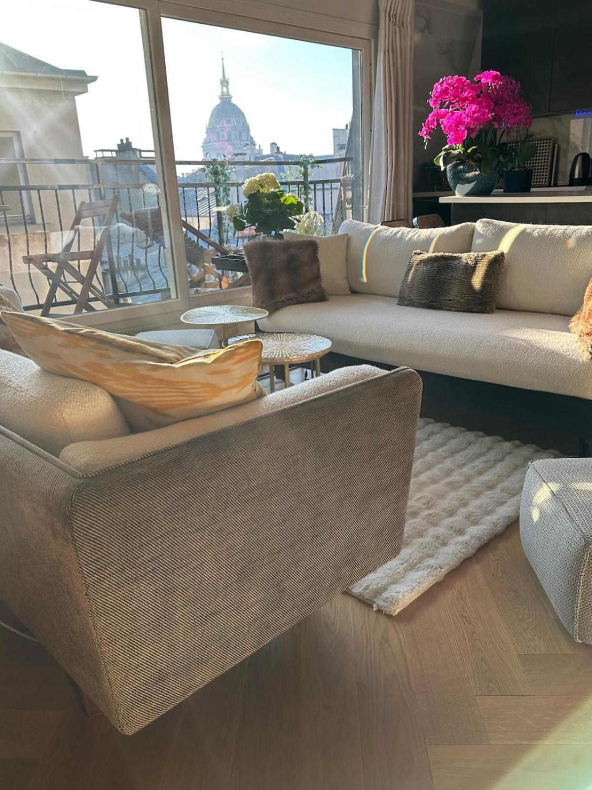 Beautiful Terrace Invalides And Fireplace Apartment