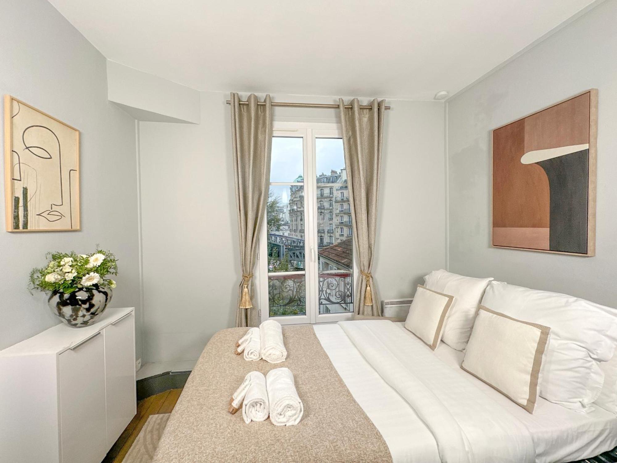 Apartment Stunning Near Eiffel Tower