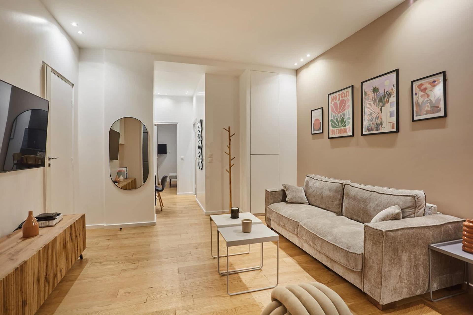 Apartment New 2 Bedrooms Center Of By Prestige Paris