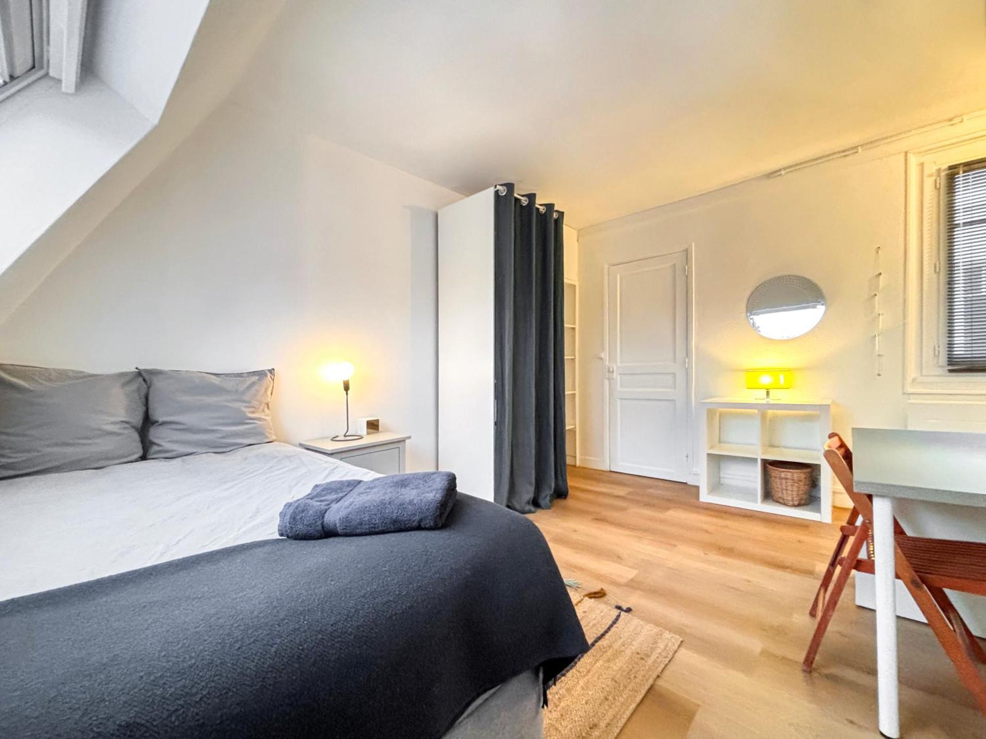 Dans Le Quartier Des Martyrs Appartement Paris