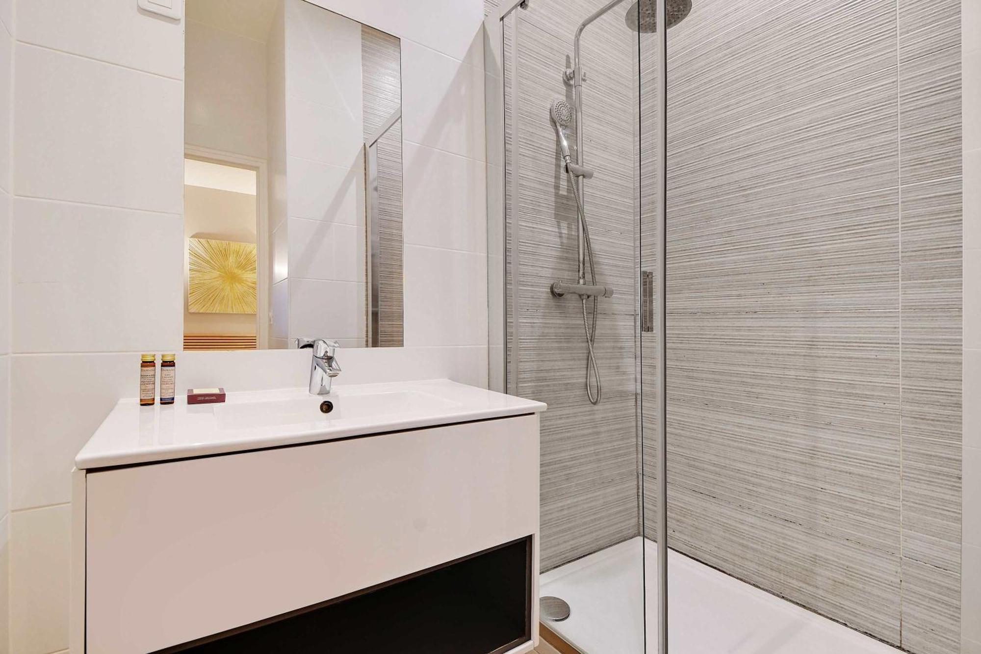 Wonderful - 2br 8p - Aligre Apartment *