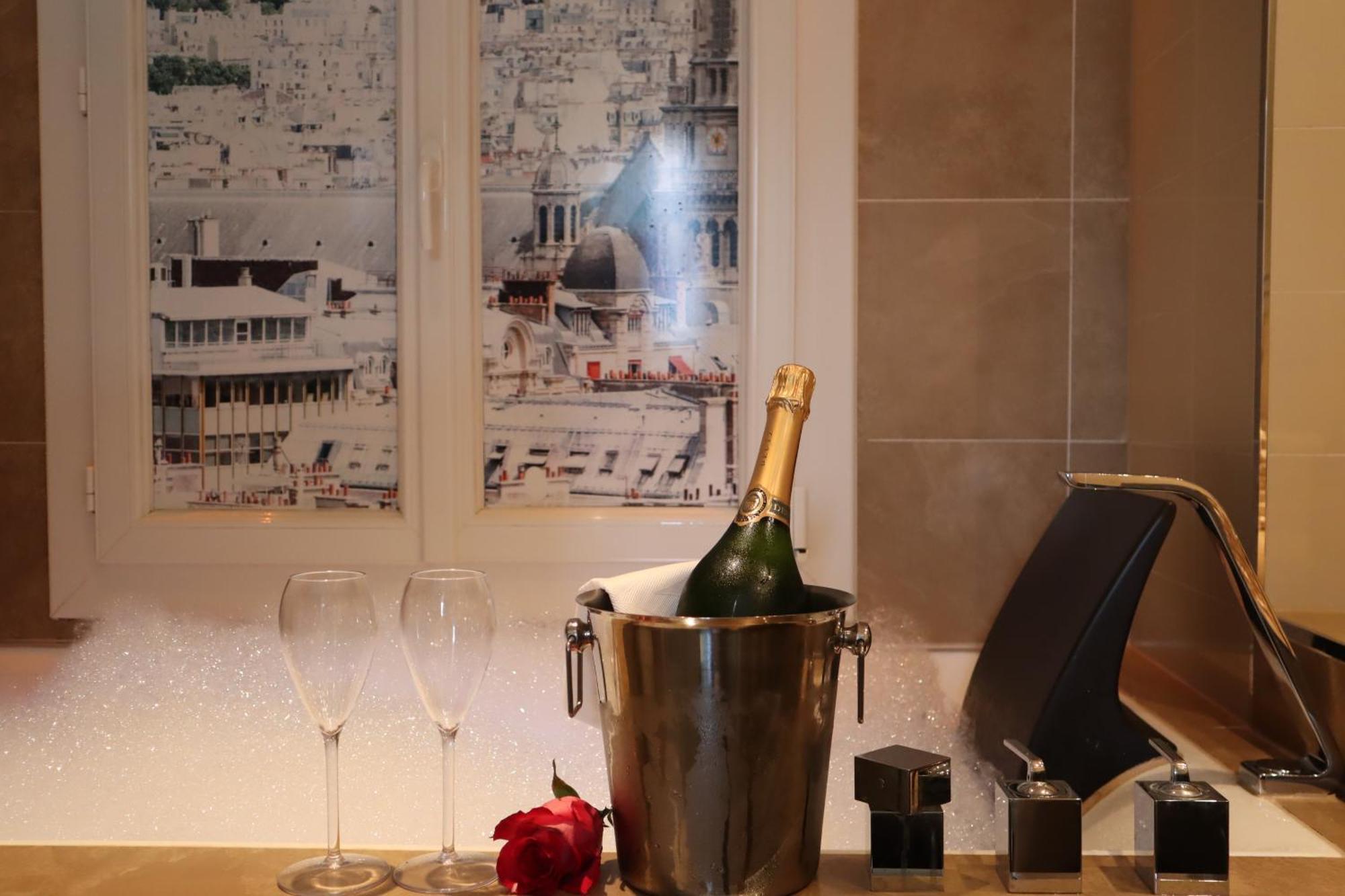 Secret De - & (adults Only) 4* Paris