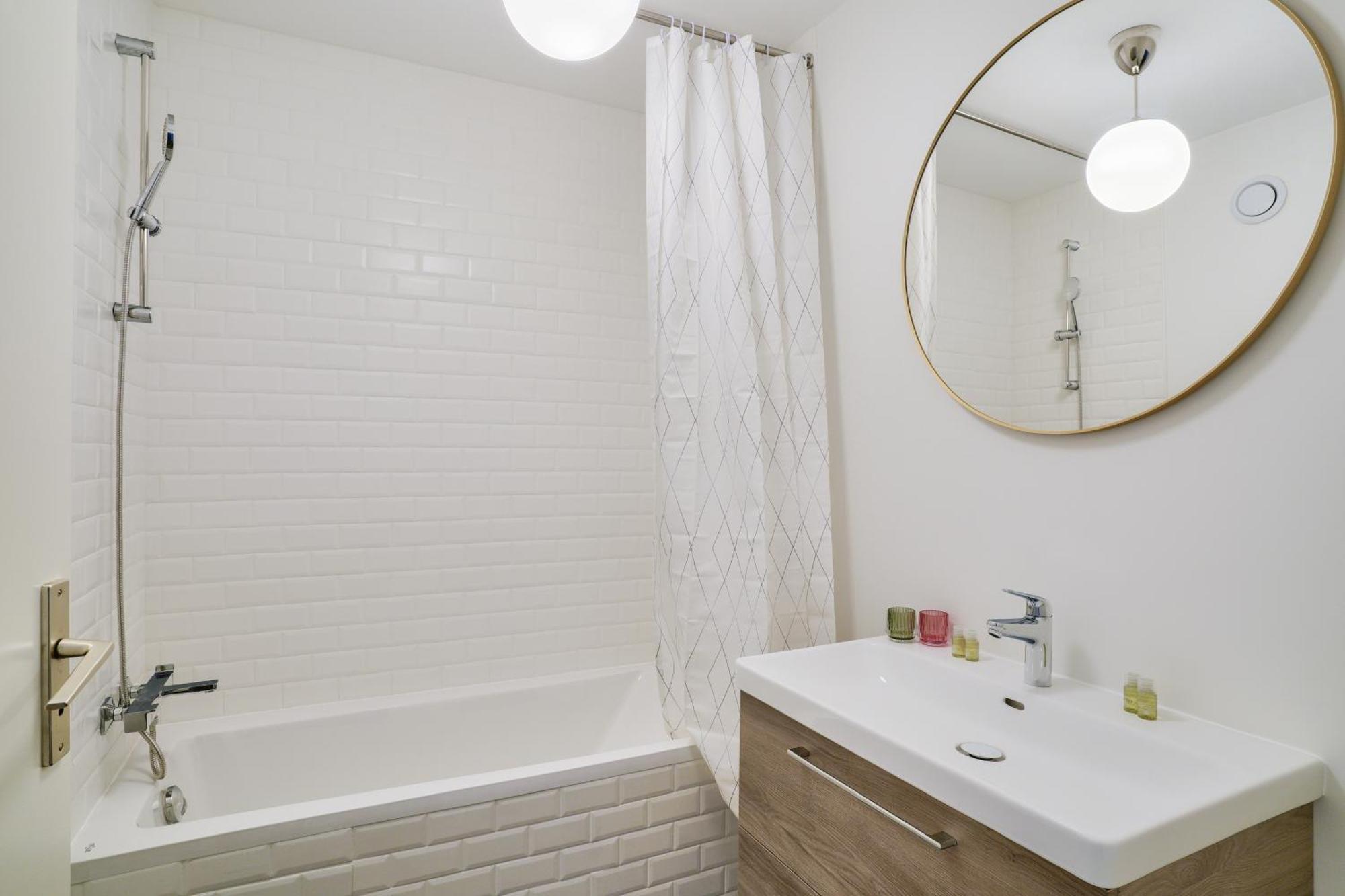 Apartment New & Cozy T2 With Balcony - 18 Montmartre *