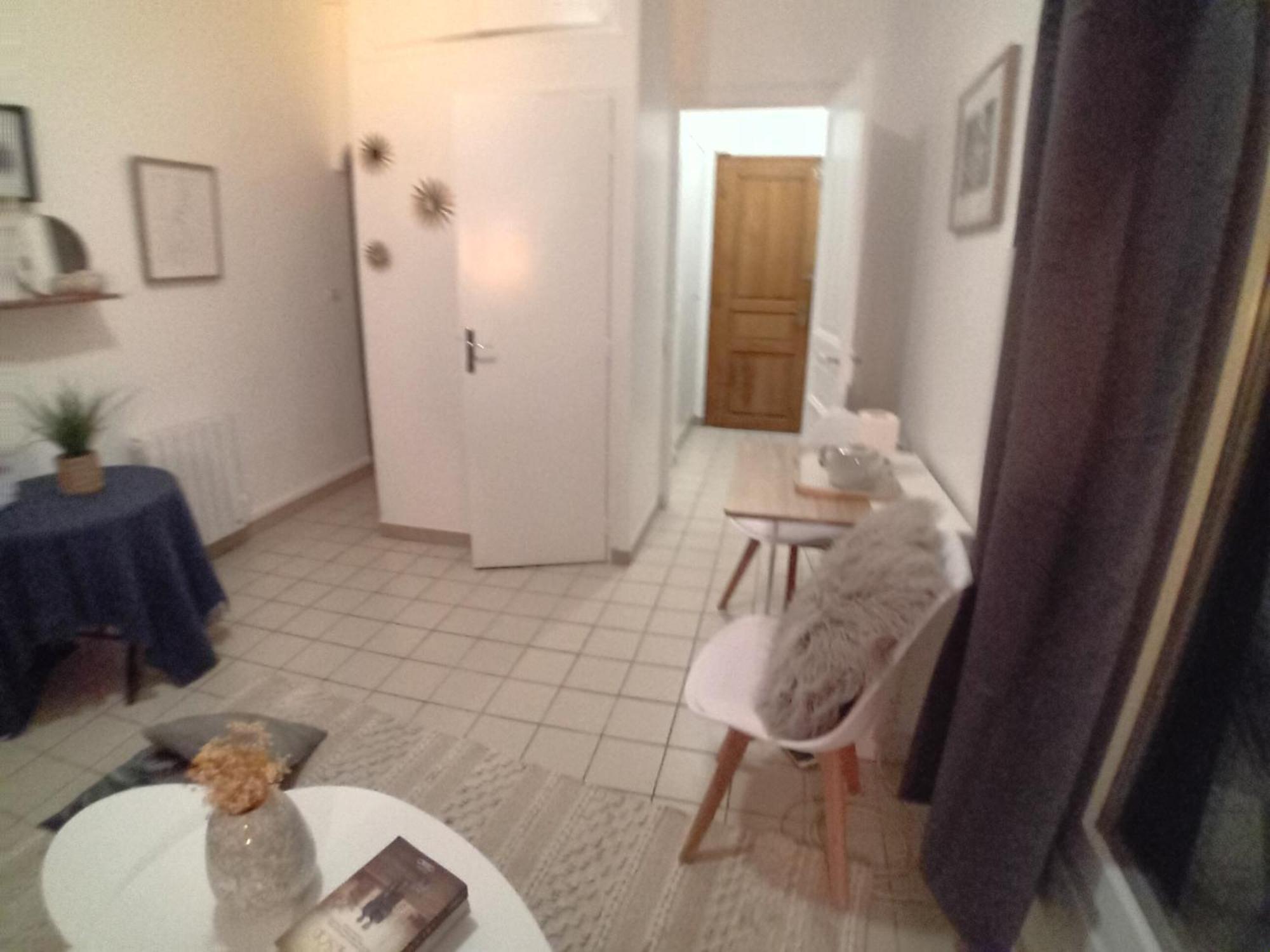 1 Minute Gare Montparnasse ,near To Eiffel Tour And Louvre Meusm,gorgeous Place Appartement Paris