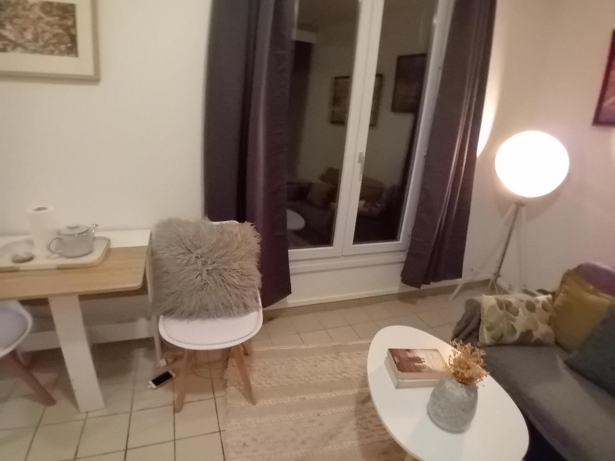 1 Minute Gare Montparnasse ,near To Eiffel Tour And Louvre Meusm,gorgeous Place Appartement Paris