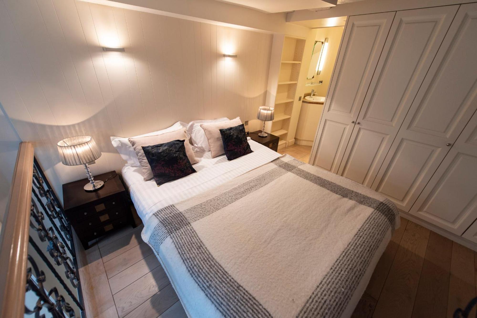 Bucolique Apartment Paris