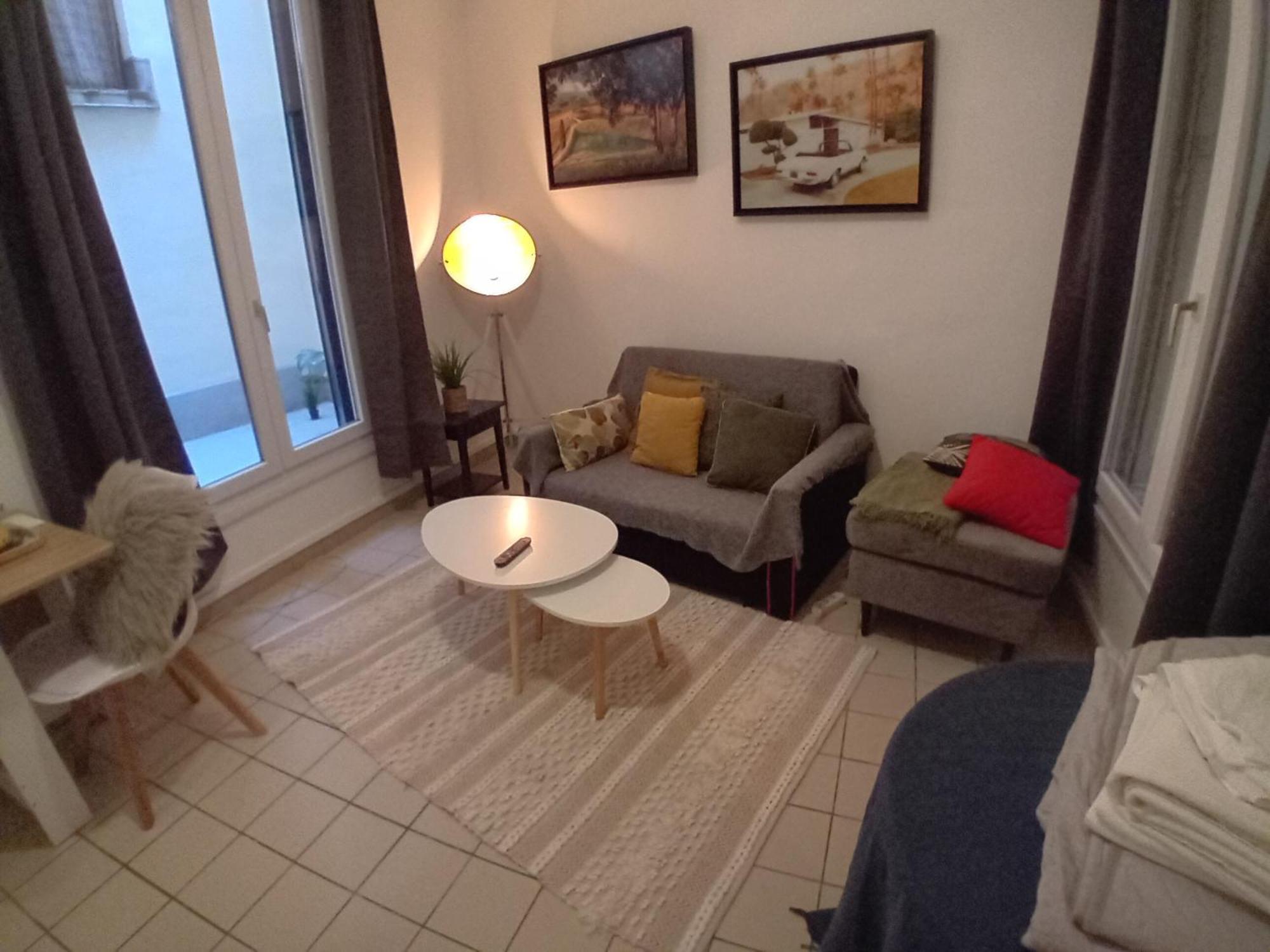 1 Minute Gare Montparnasse ,near To Eiffel Tour And Louvre Meusm,gorgeous Place Appartement