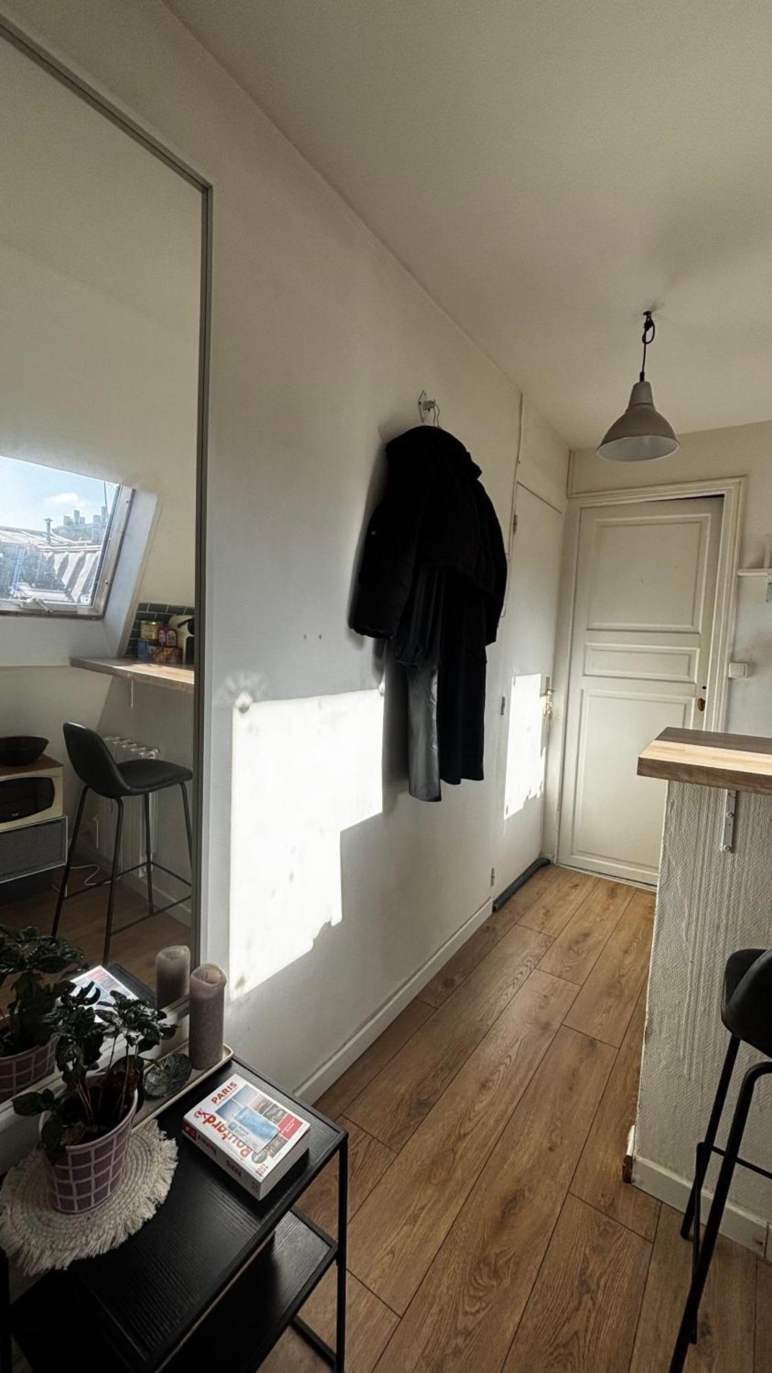 Apartment 10eme Paris