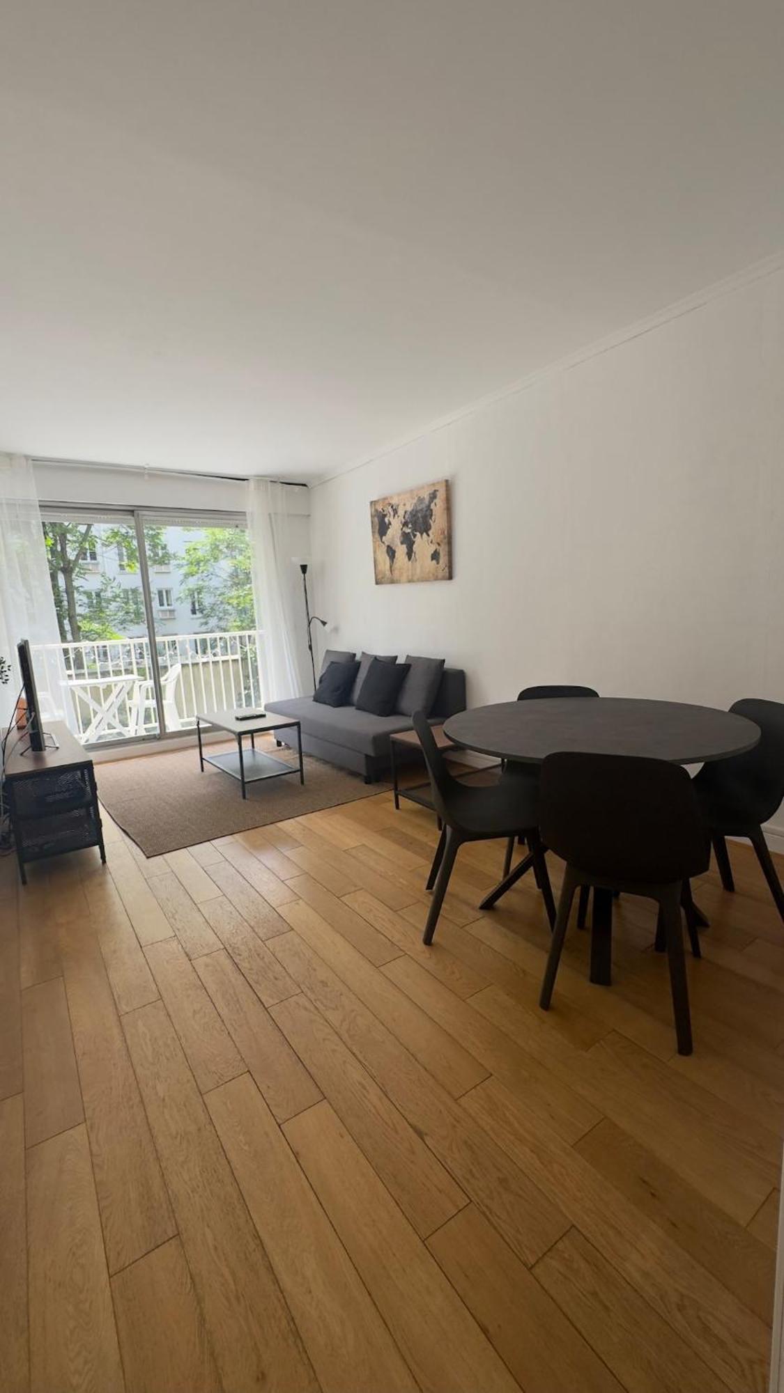Cosy Two Bedroom Near The Eiffel Tower Apartment *