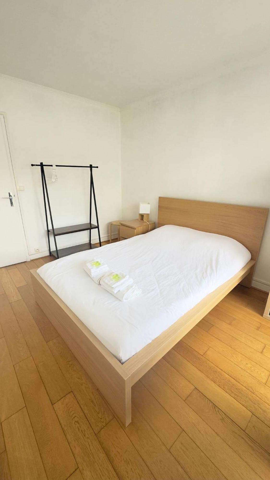 Cosy Two Bedroom Near The Eiffel Tower Apartment Paris