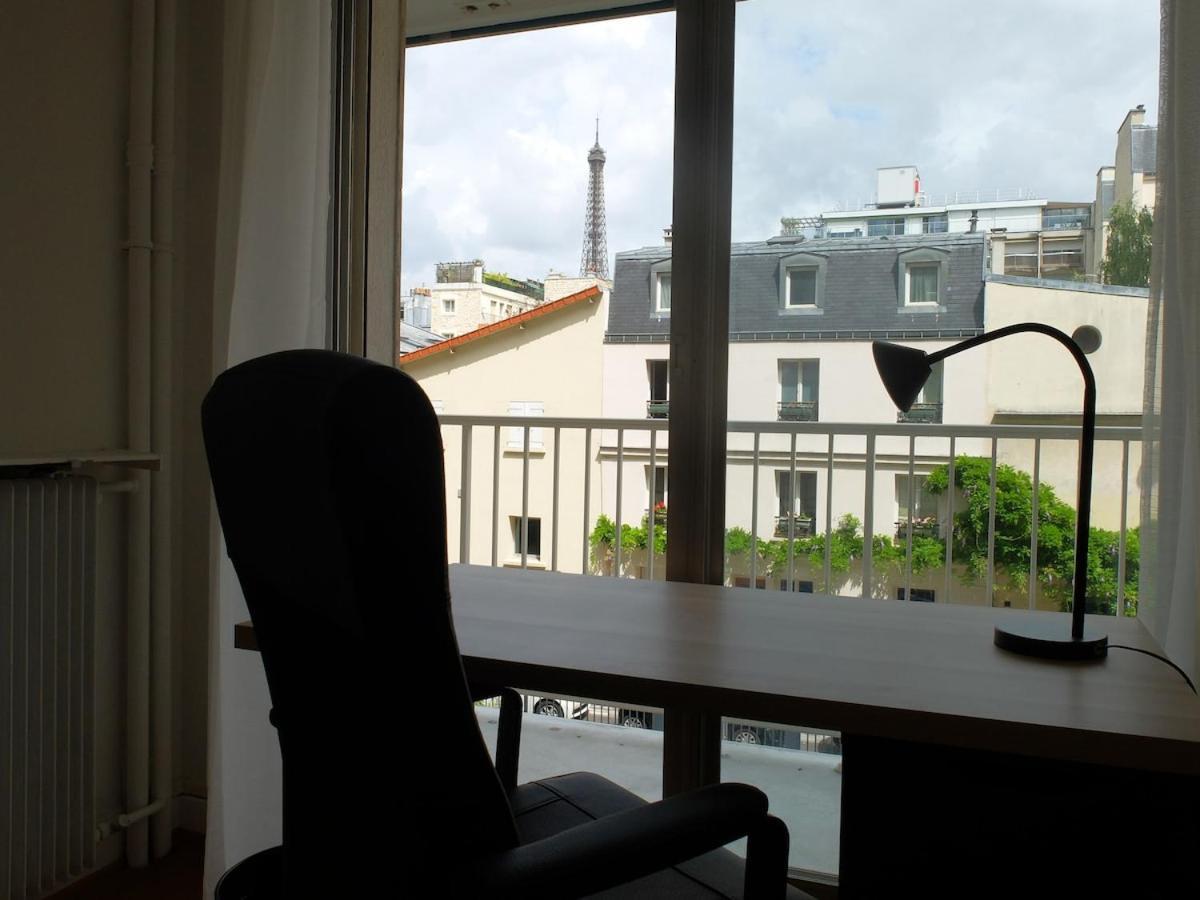 Cosy Two Bedroom Near The Eiffel Tower Paris