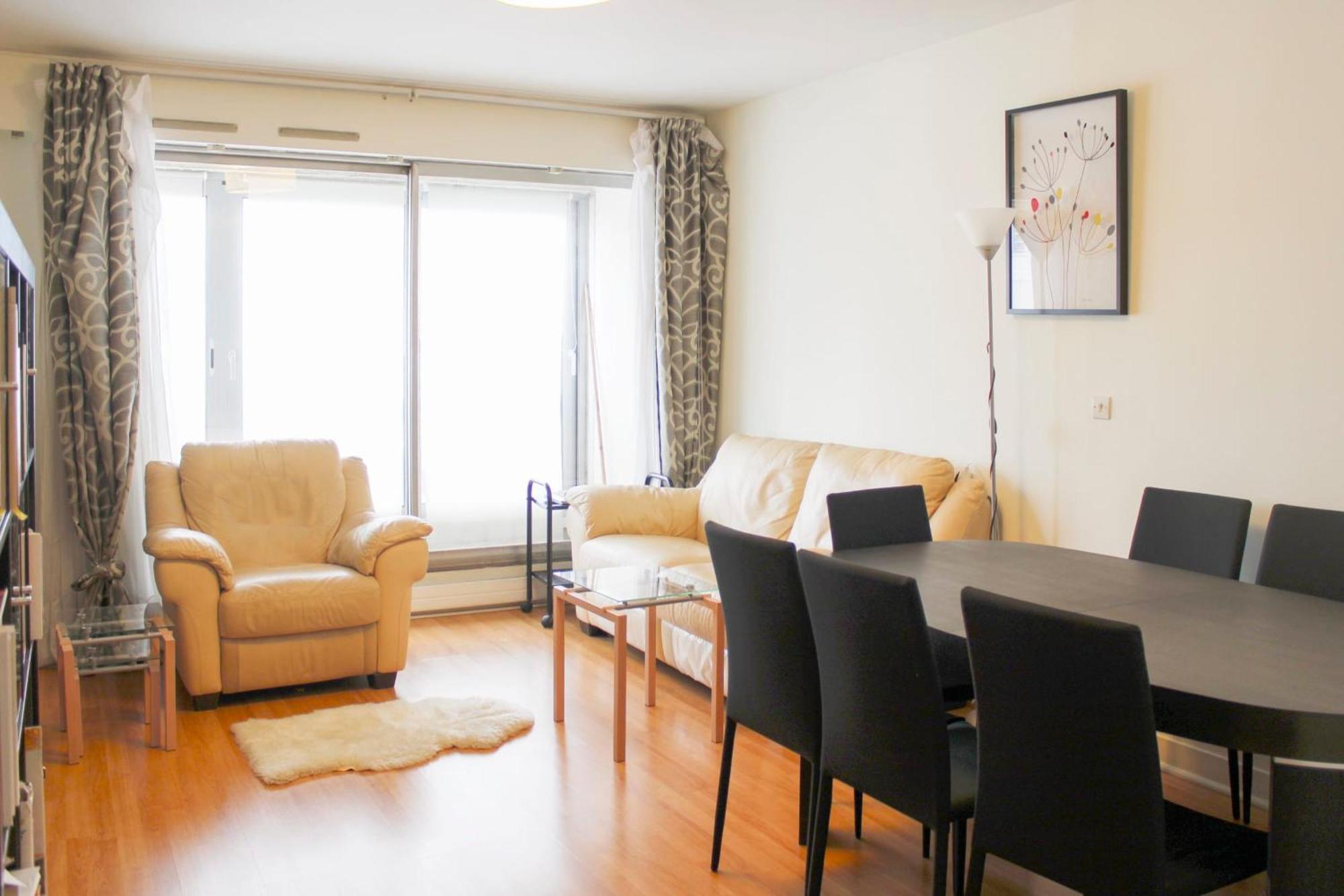 Spacious 3 With Balcony In * Paris