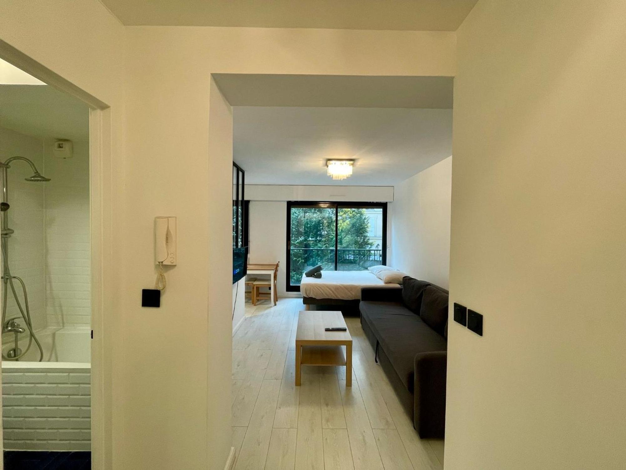 Tour Eiffel La Muette Apartment Paris