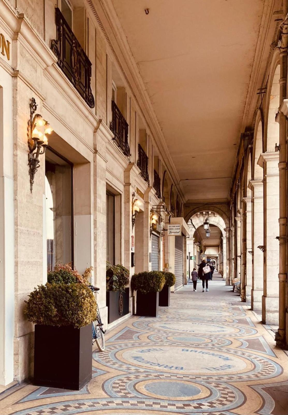 Apartment Rivoli Street - Tuileries Garden - Luxury Comfort