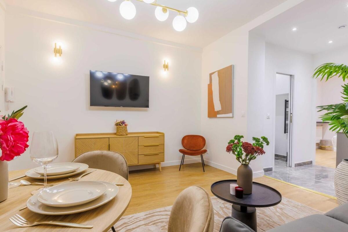 Stylish 3 Min From Haussmann, Sleeps4 Apartment *