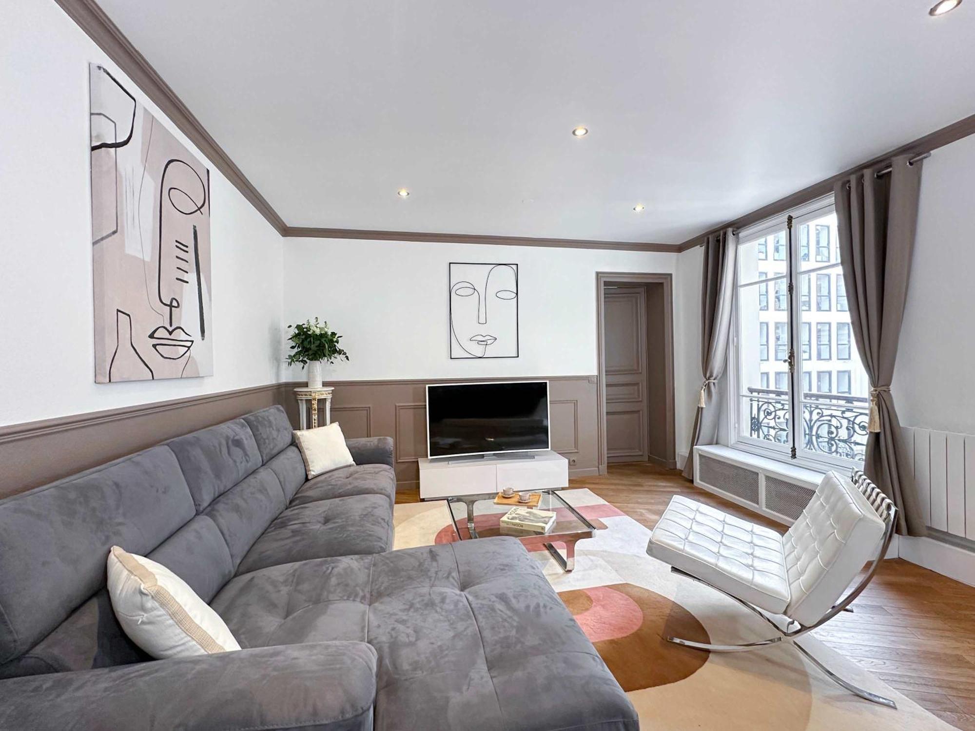 Premium In Champs-elysees Apartment