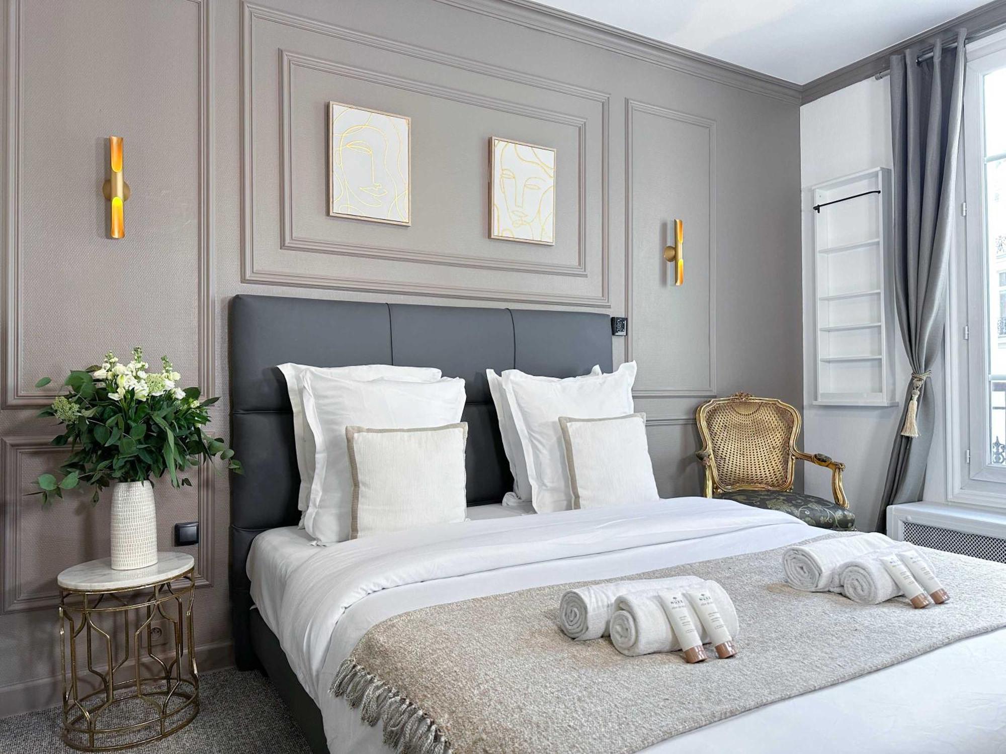 Apartment Premium In Champs-elysees Paris