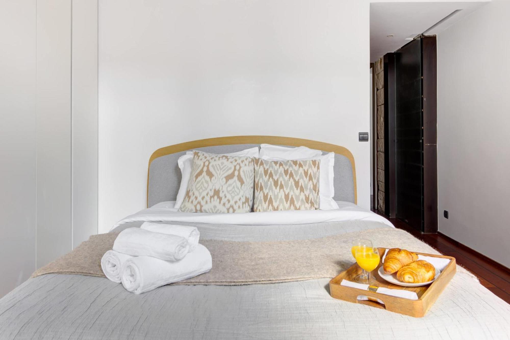 Bnbnova - Le Marais & Place De La Republique - 3br Apartment Paris