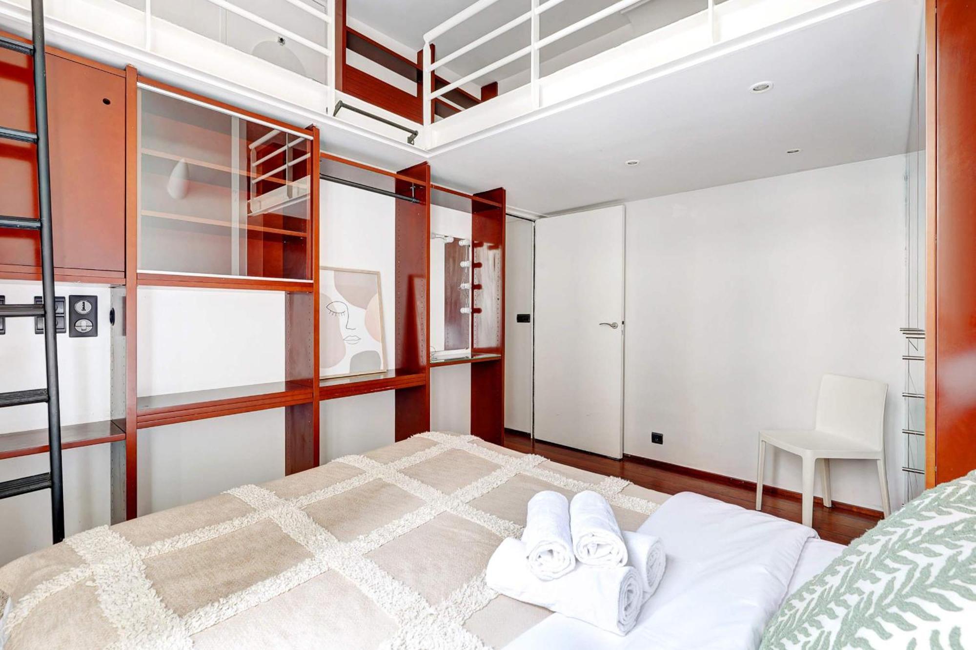Bnbnova - Le Marais & Place De La Republique - 3br Apartment *