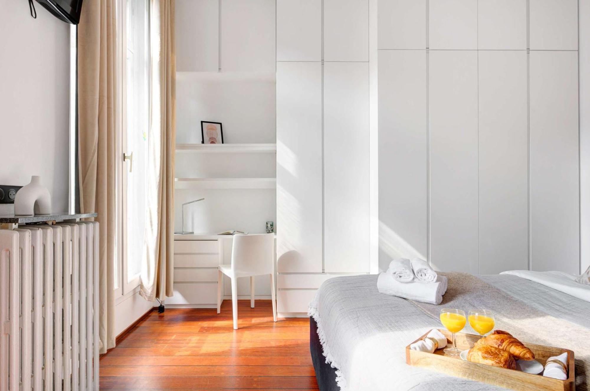 Bnbnova - Le Marais & Place De La Republique - 3br Apartment