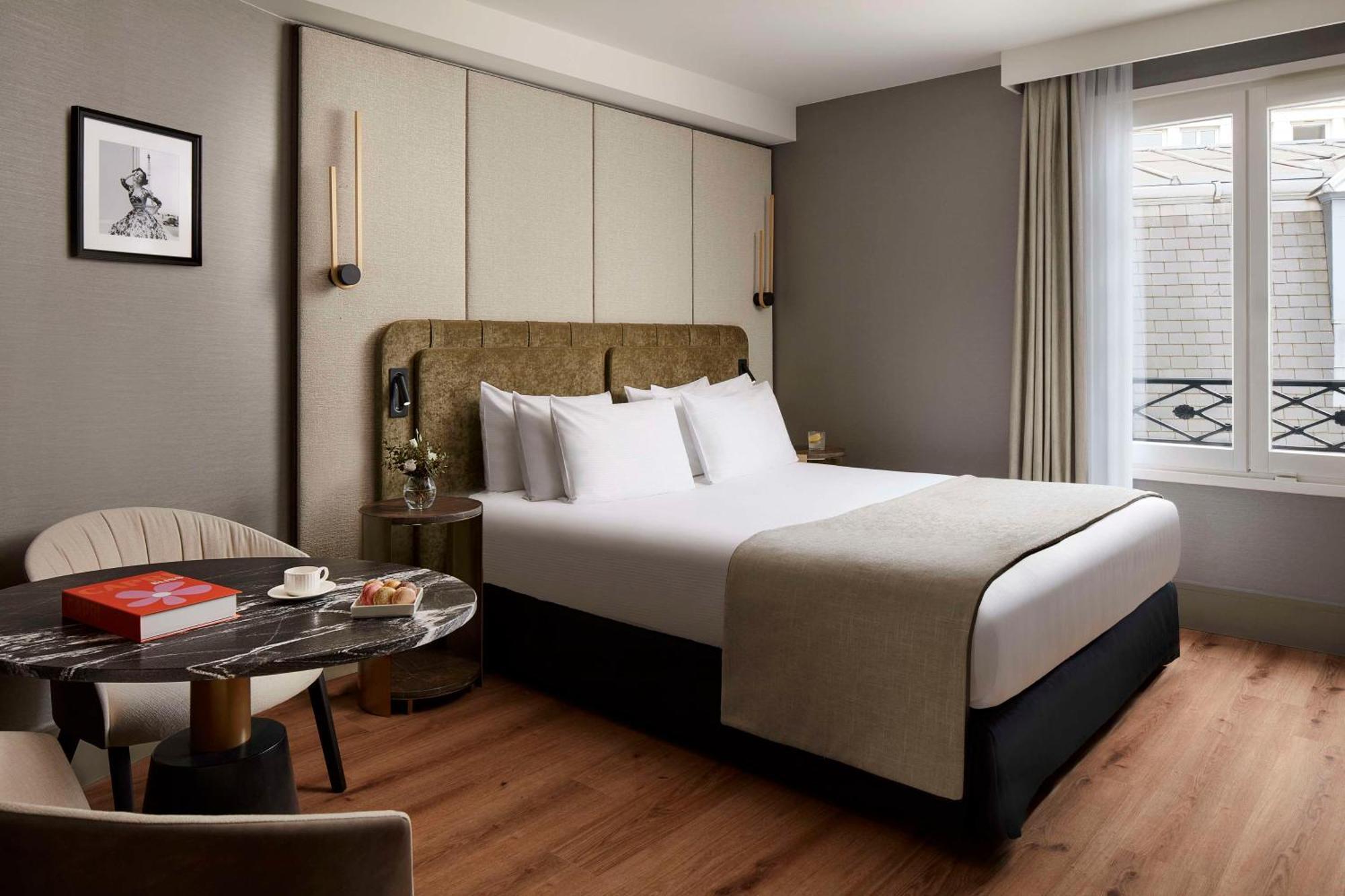 Beauchamps 4* Paris