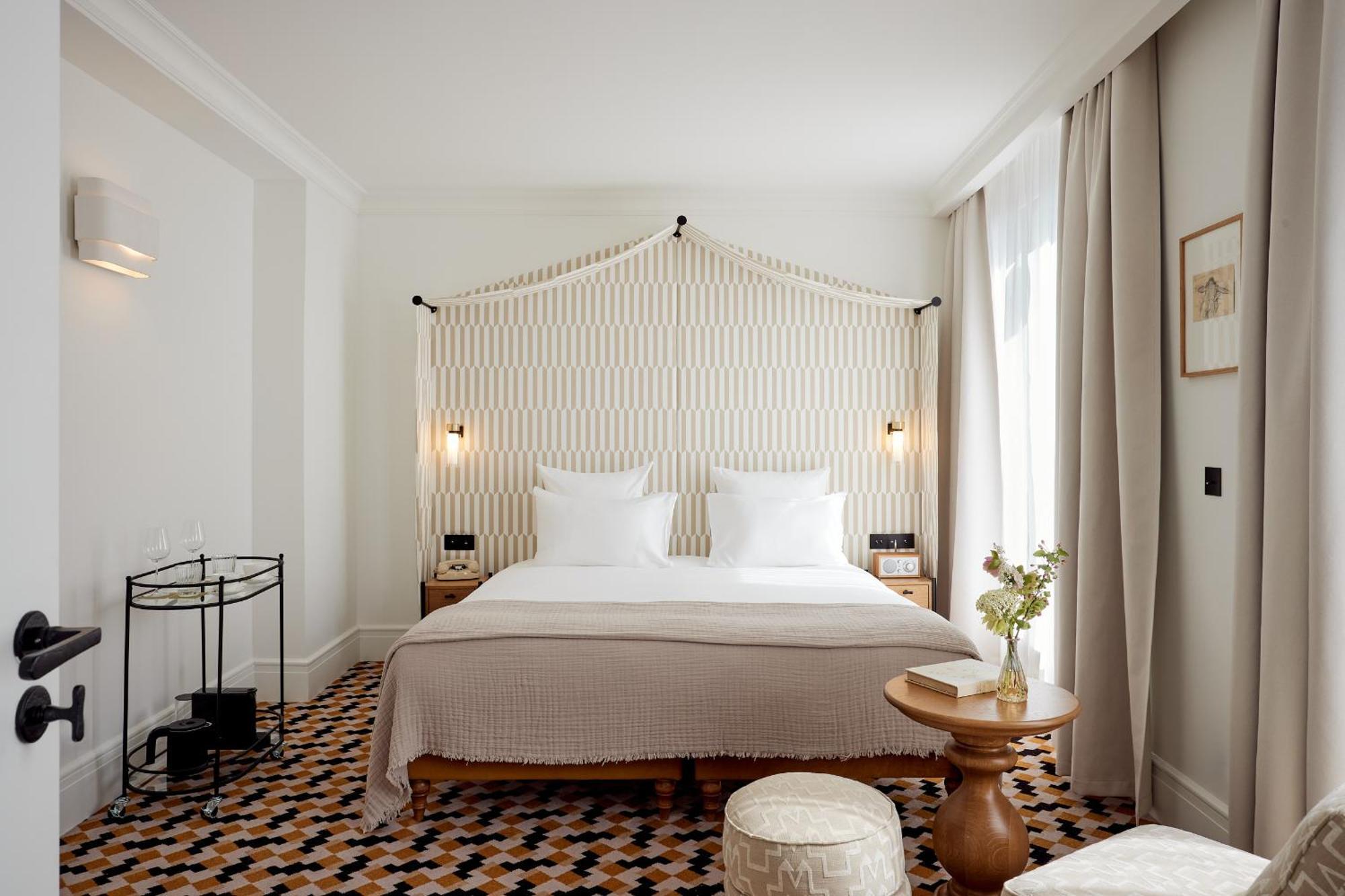 Noucha Hotel