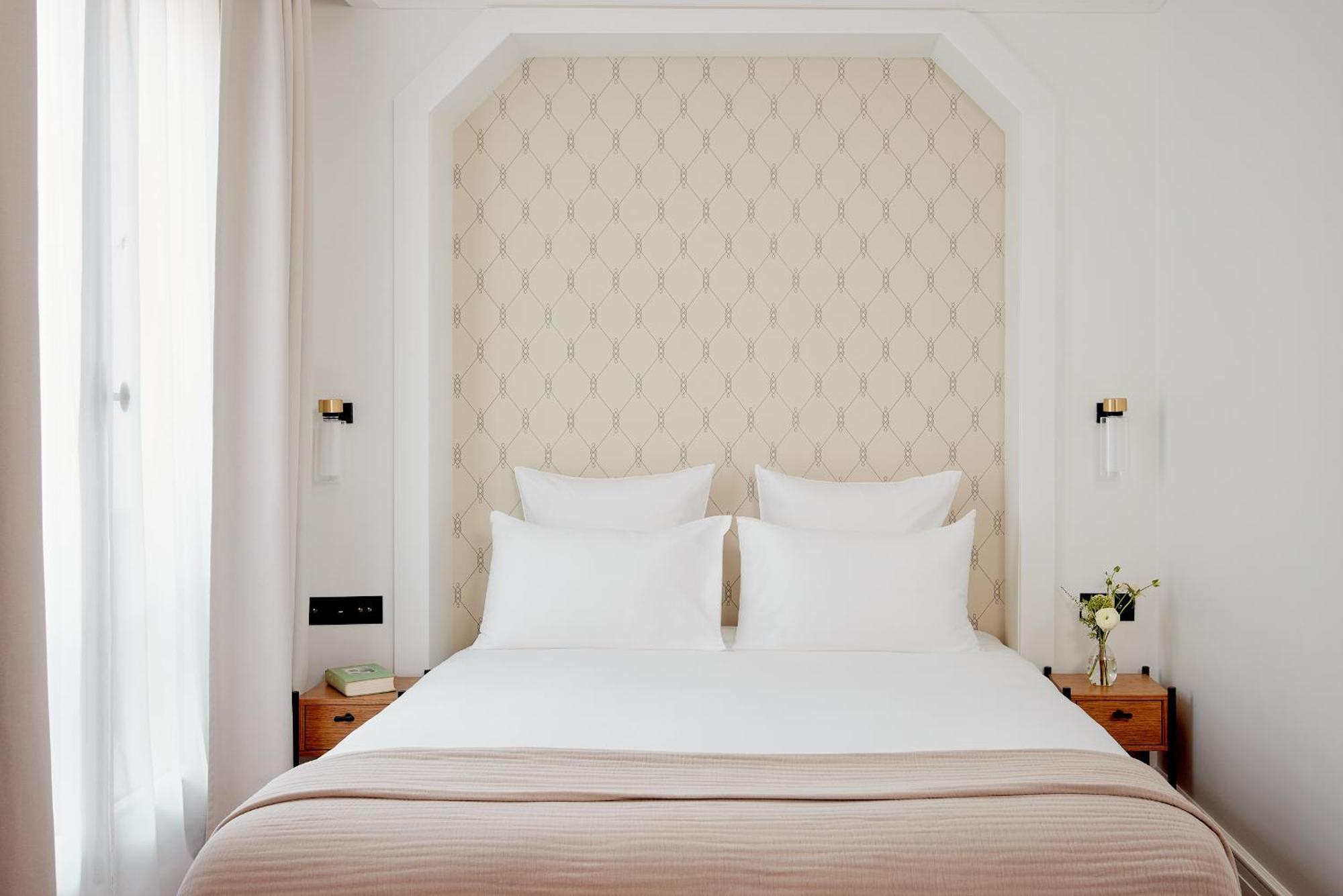 Noucha Hotel