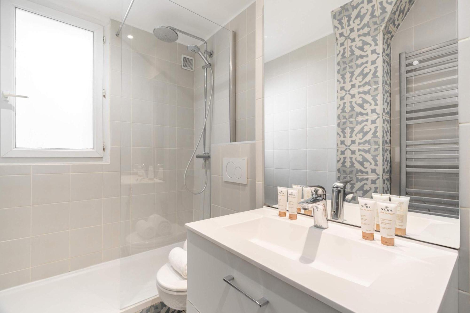Apartment Premium In Champs-elysees
