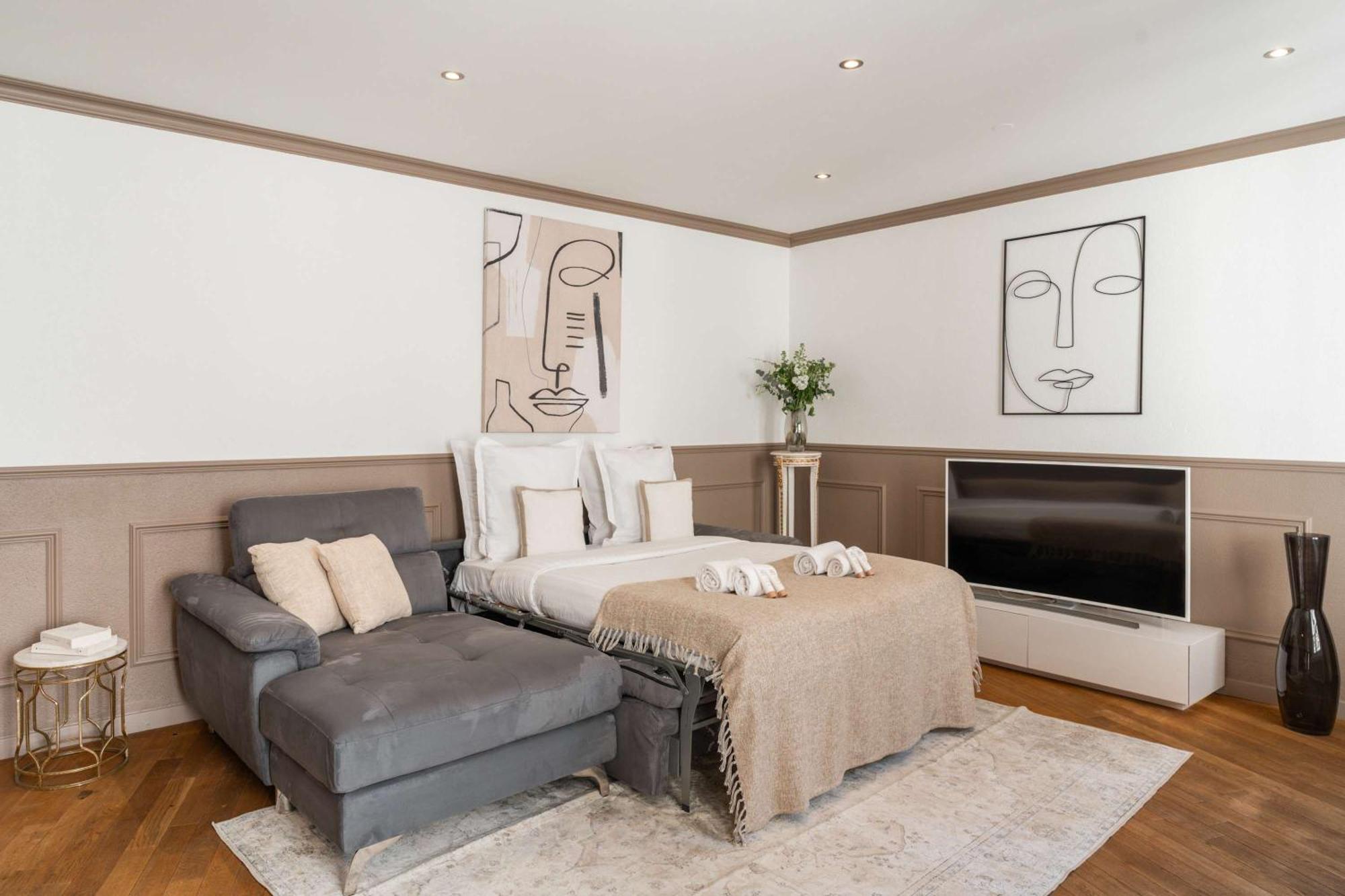 Premium In Champs-elysees Apartment Paris